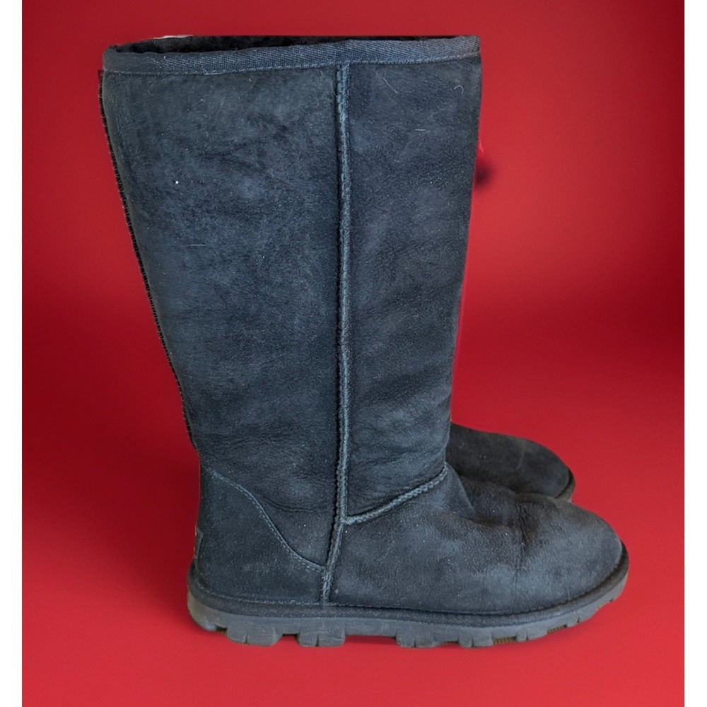 Gorpcore Cabincore UGG Essential Tall 5845 Women's Boot, Size 7 - Black in Box